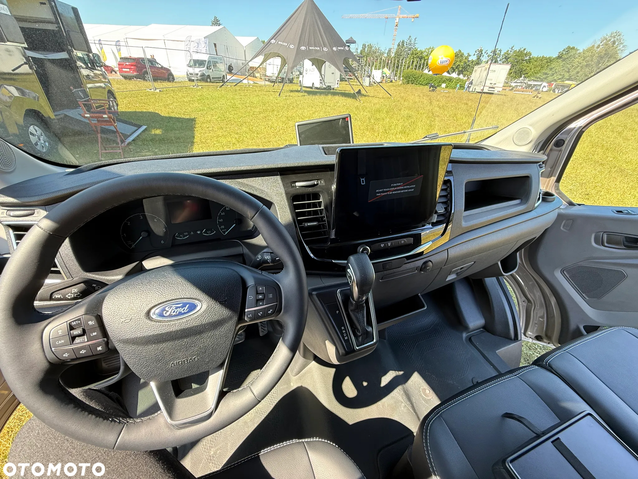 Ford Transit - 12