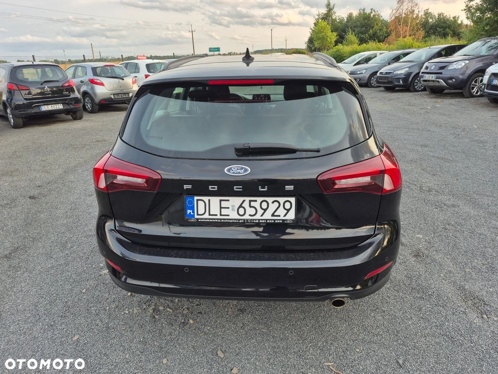 Ford Focus 1.0 EcoBoost Trend - 8