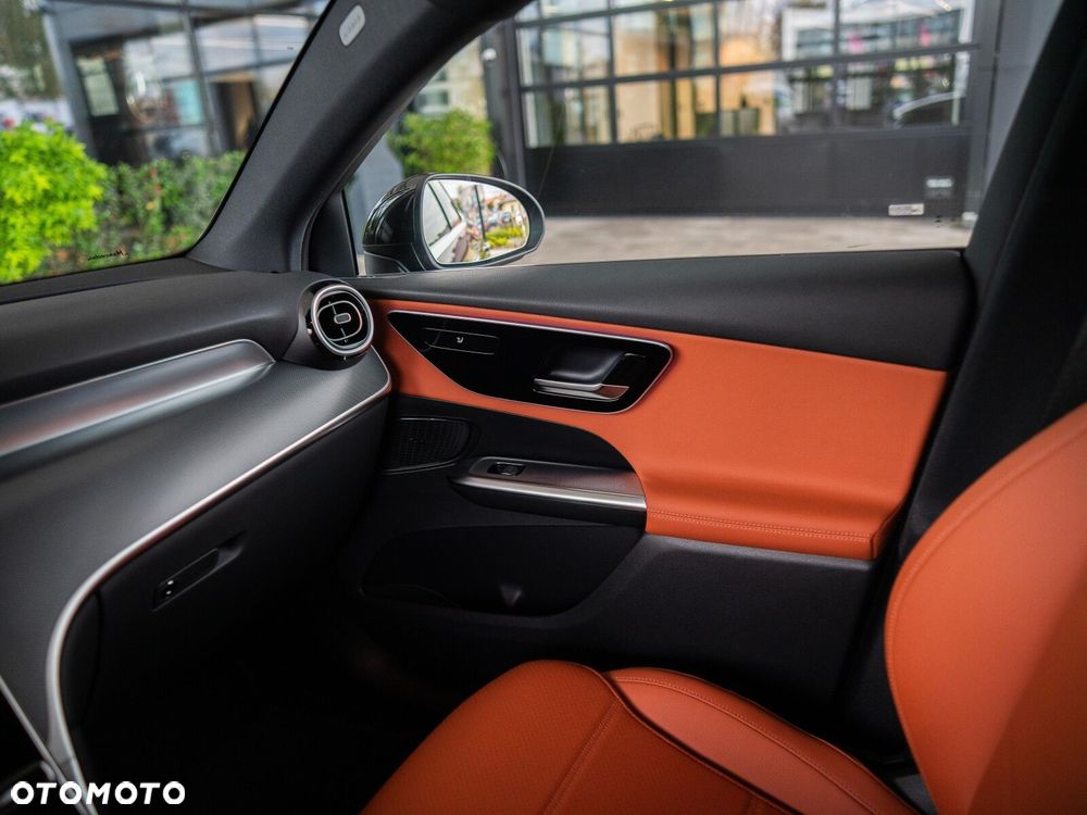 Mercedes-Benz GLC - 26