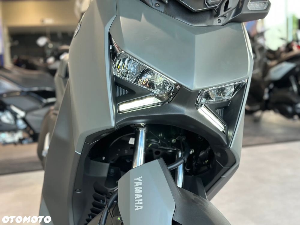 Yamaha X-max - 3