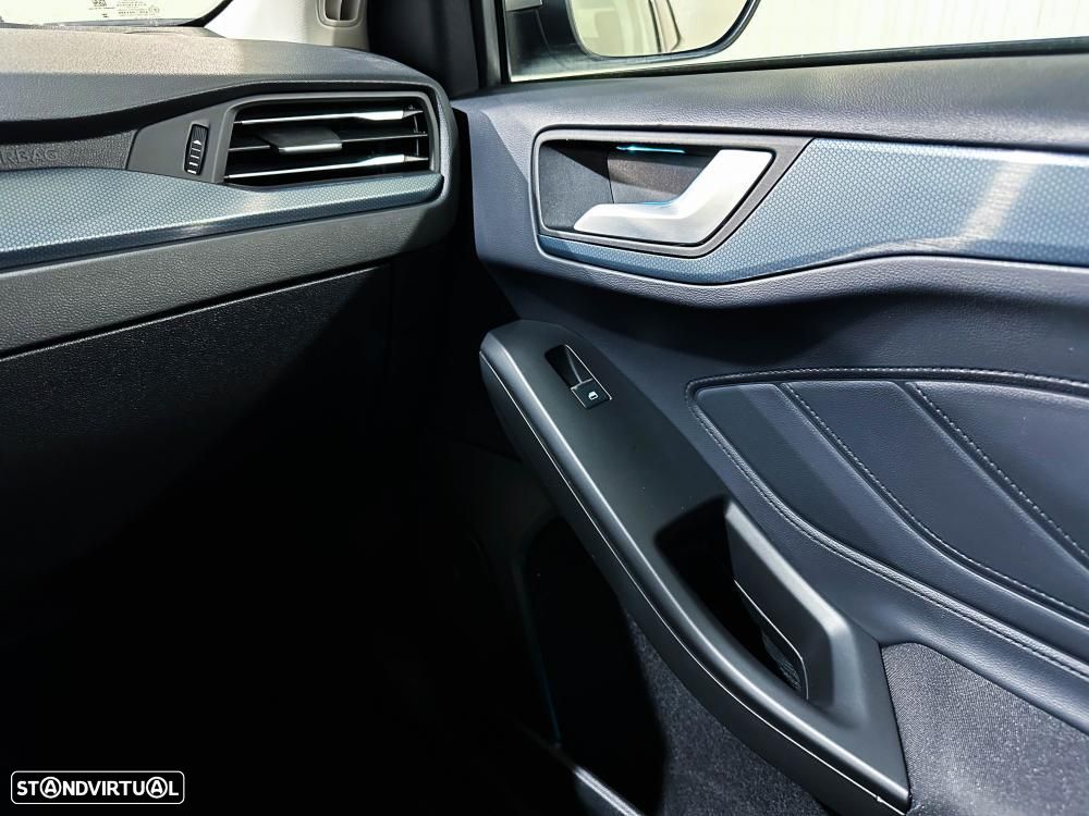 Ford Focus 1.0 EcoBoost Hybrid Aut. ACTIVE X - 59
