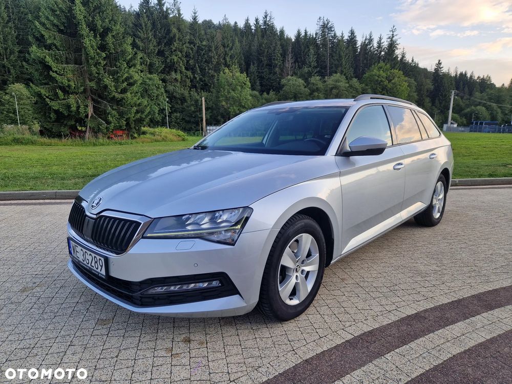 Skoda Superb 2.0 TDI SCR Ambition - 2