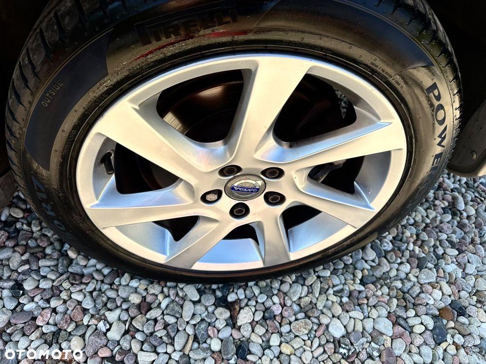 Volvo V60 D4 Momentum - 37