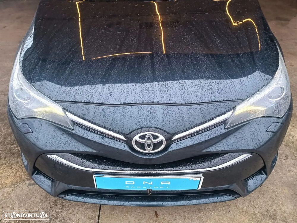 Toyota Avensis Touring Sports 2.0 D-4D Exclusive+GPS - 16