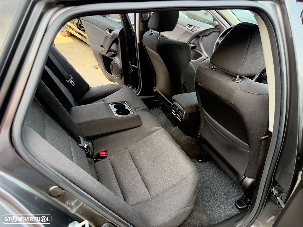 Honda Accord Tourer 2.2 i-DTEC Elegance - 49