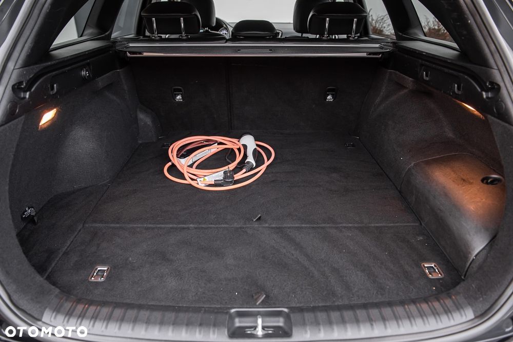 Kia Ceed 1.6 GDI DCT OPF Platinum Edition - 30