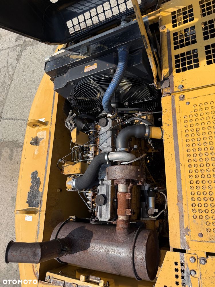 Caterpillar 318B - 7