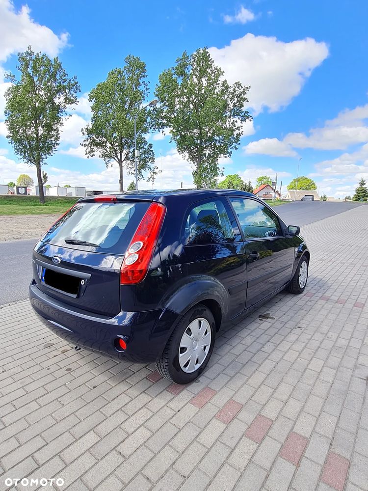 Ford Fiesta 1.3 - 4