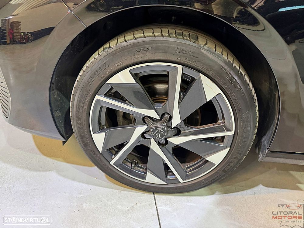 Peugeot 308 1.2 PureTech Allure - 13