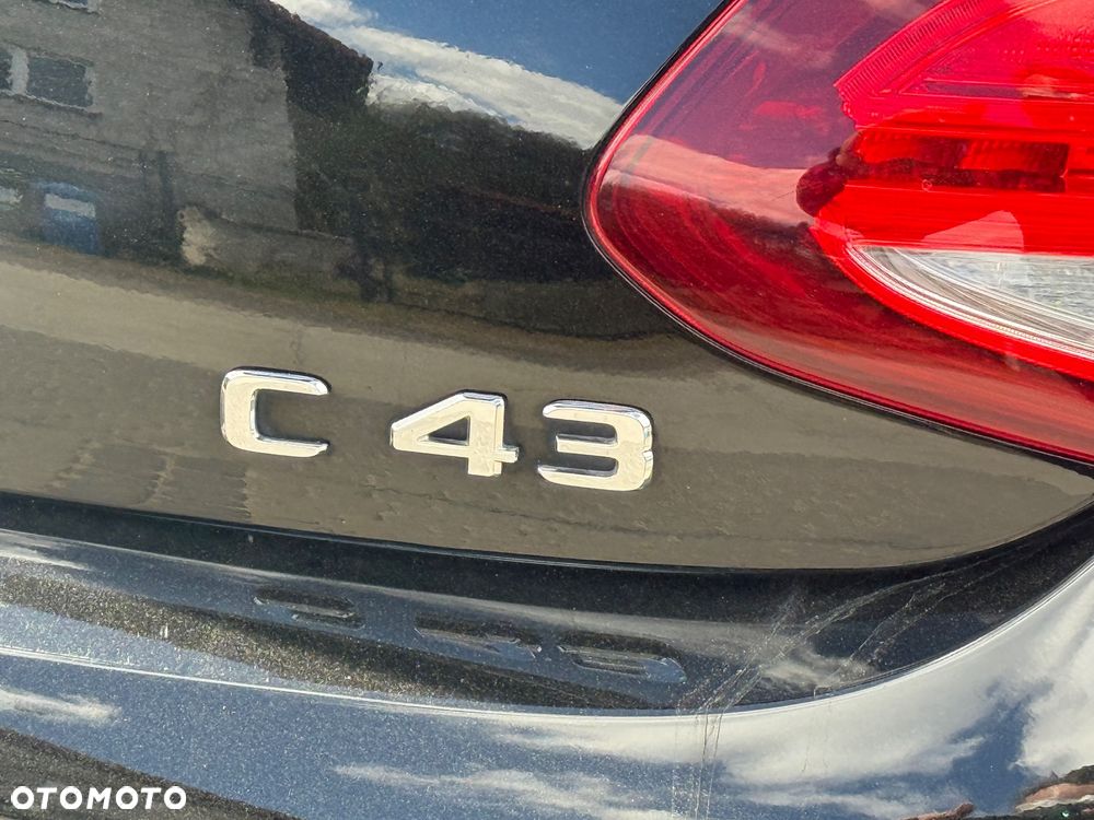 Mercedes-Benz Klasa C AMG 43 4Matic 9G-TRONIC - 20
