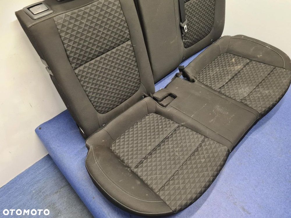 KIA RIO IV HB KANAPA TYLNA - 5