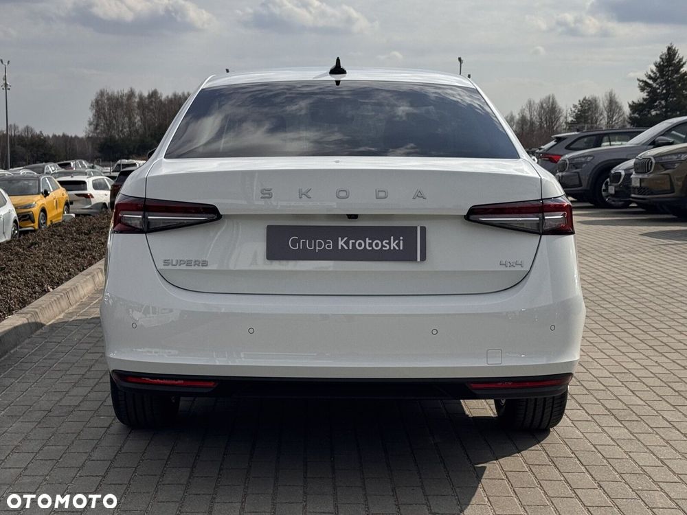 Skoda Superb 2.0 TDI SCR 4x4 Drive DSG - 5