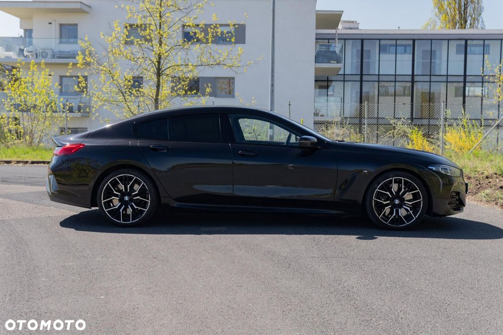 BMW Seria 8 840d xDrive mHEV - 9