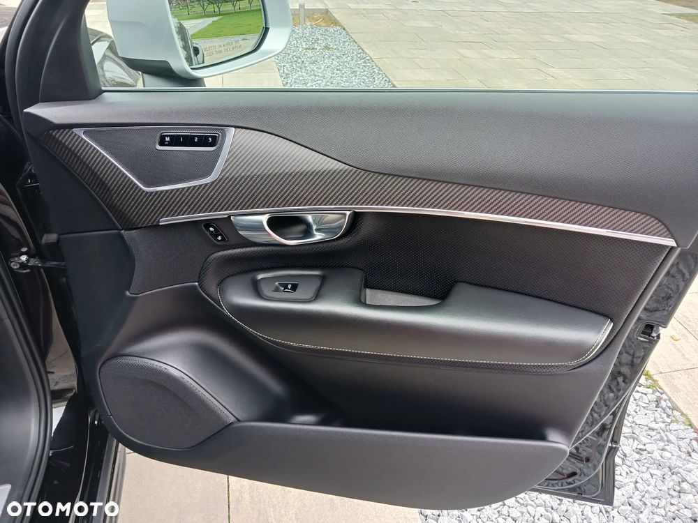Volvo XC 90 T6 AWD R-Design 7os - 30