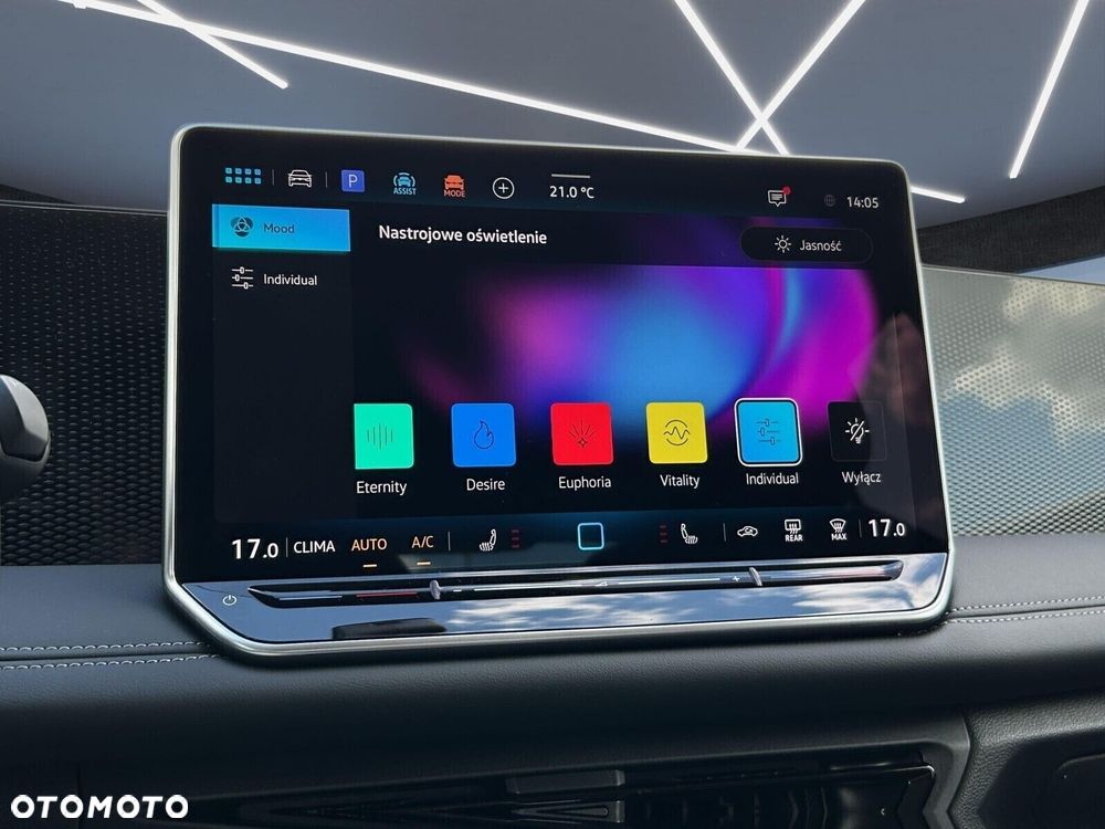 Volkswagen Tiguan 1.5 eTSI Life Plus DSG - 24