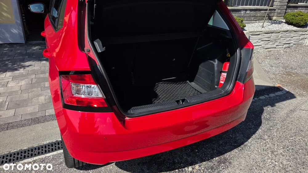 Skoda Fabia 1.0 TSI Style Color DSG - 20