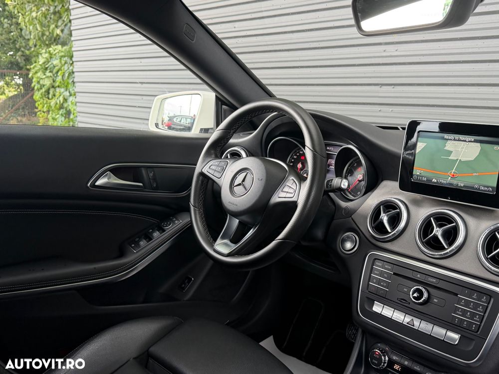 Mercedes-Benz CLA 200 d 7G-DCT Urban - 9