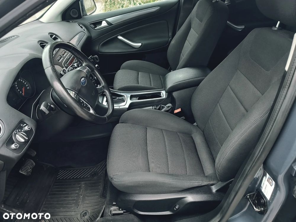 Ford Mondeo 2.0 EcoBoost Titanium - 9