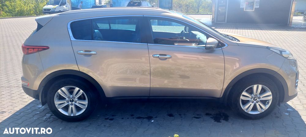Kia Sportage 1.7 CRDI 2WD ISG Dream-Team Edition - 4