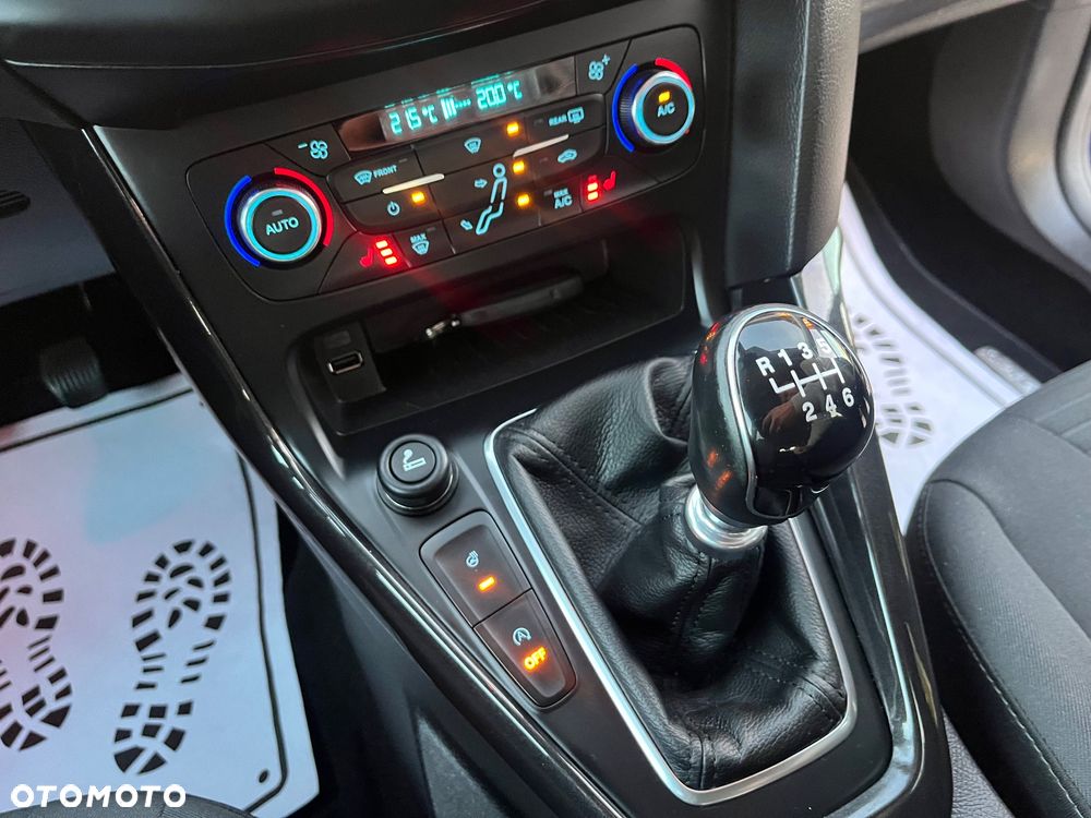 Ford Focus 1.0 EcoBoost Start-Stopp-System Business Edition - 29