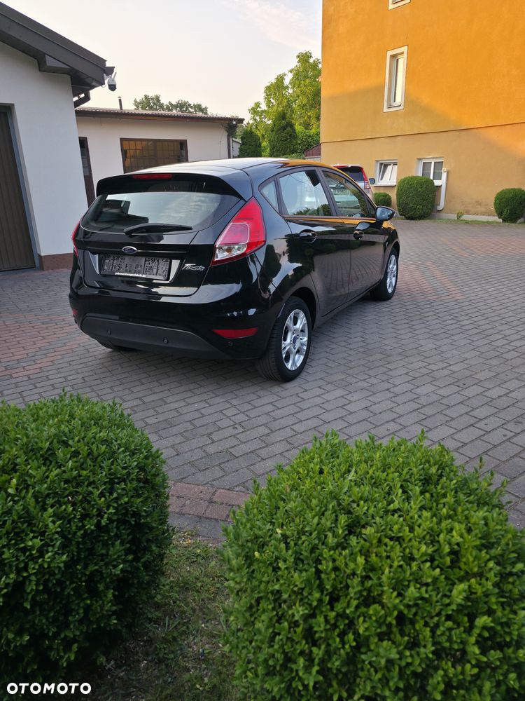 Ford Fiesta 1.0 Champions Edition - 5