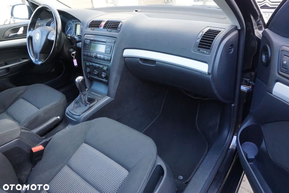 Skoda Octavia 1.8 TSI Ambiente - 15