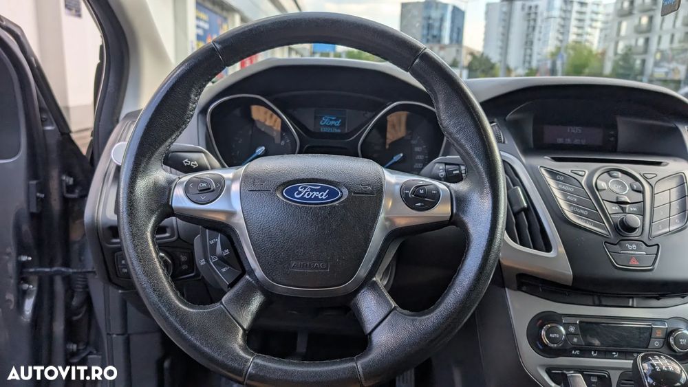 Ford Focus 1.6 Ti-VCT Titanium - 15