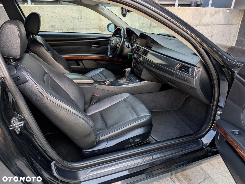 BMW Seria 3 330d - 17