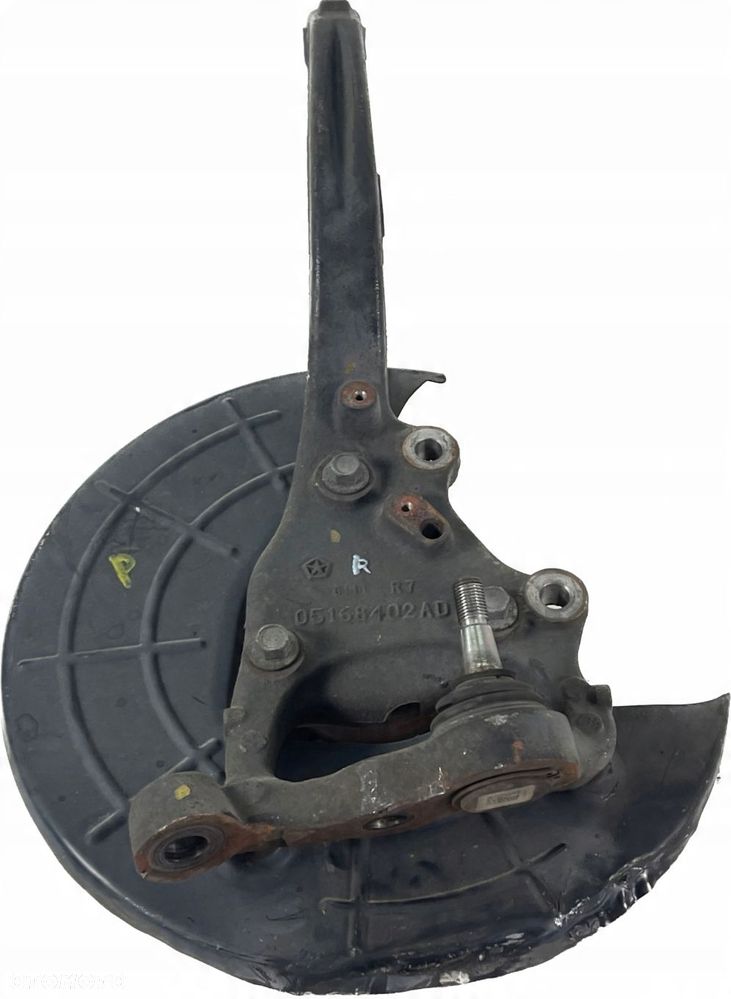 DODGE CHALLENGER LIFT 2015 - ZWROTNICA PRAWA PRZÓD PIASTA ZACISK 68243632AB - 15