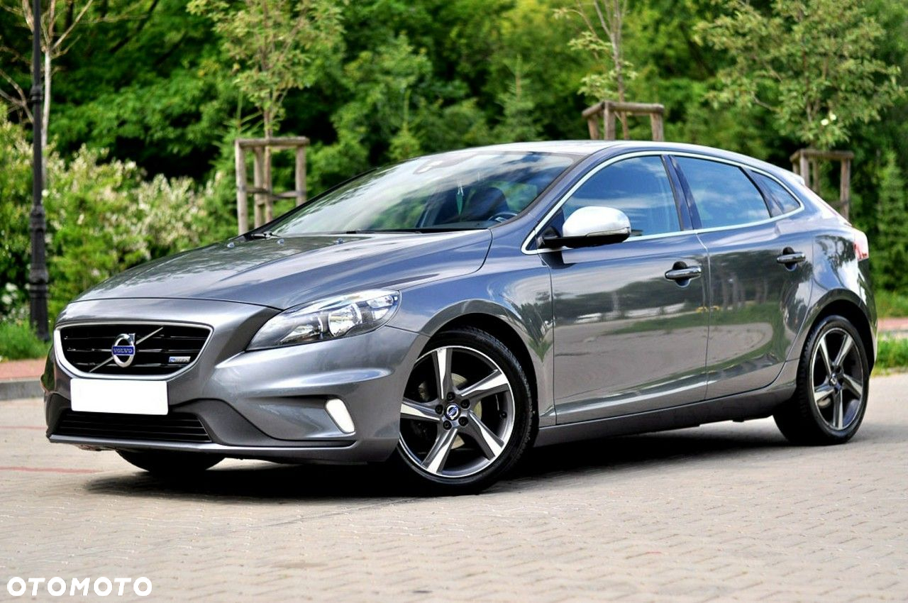 Volvo V40 D2 R-Design Momentum - 2