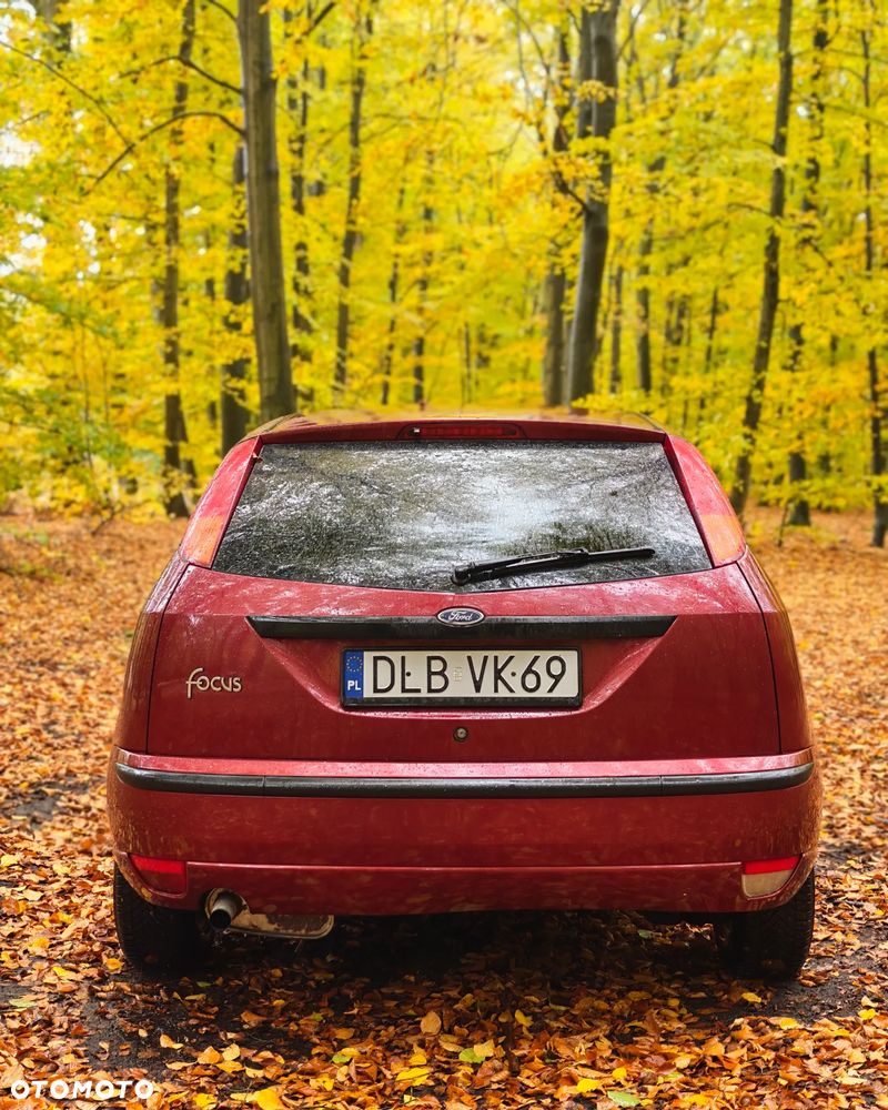 Ford Focus 1.6 Ghia - 12