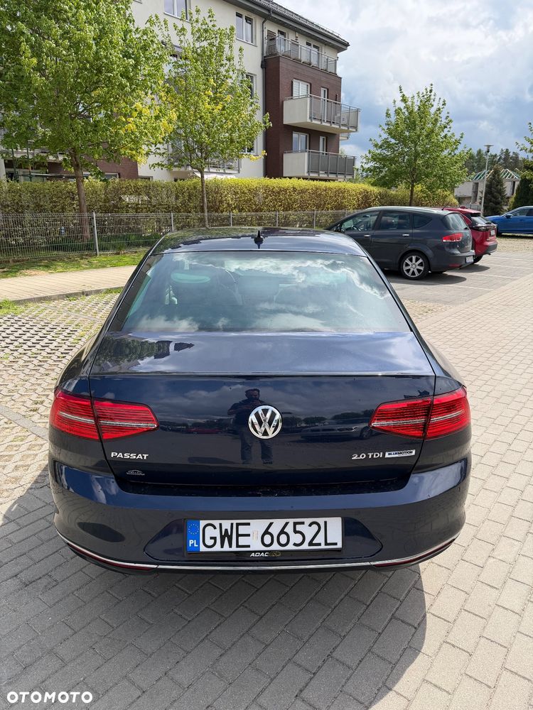 Volkswagen Passat 2.0 TDI (BlueMotion Technology) DSG Highline - 6