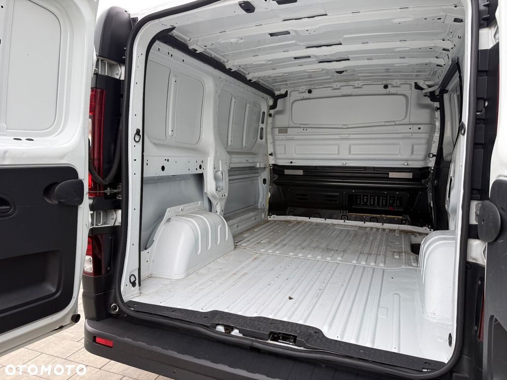 Renault trafić - 33