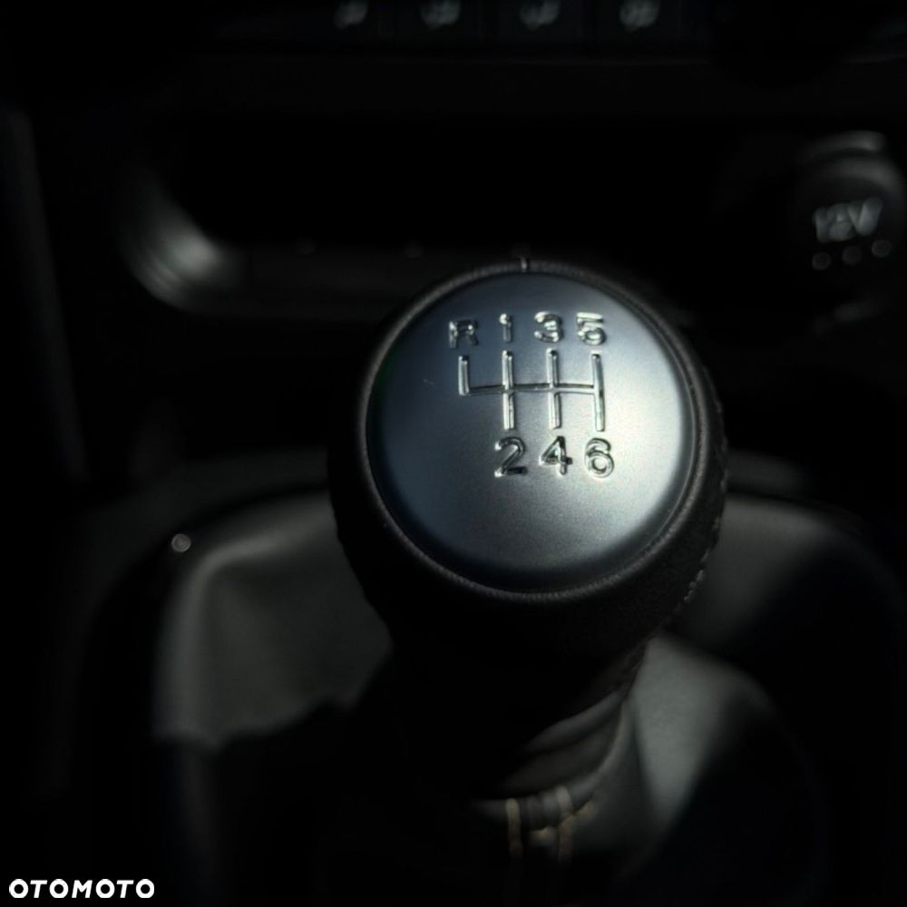 Nissan Qashqai - 32