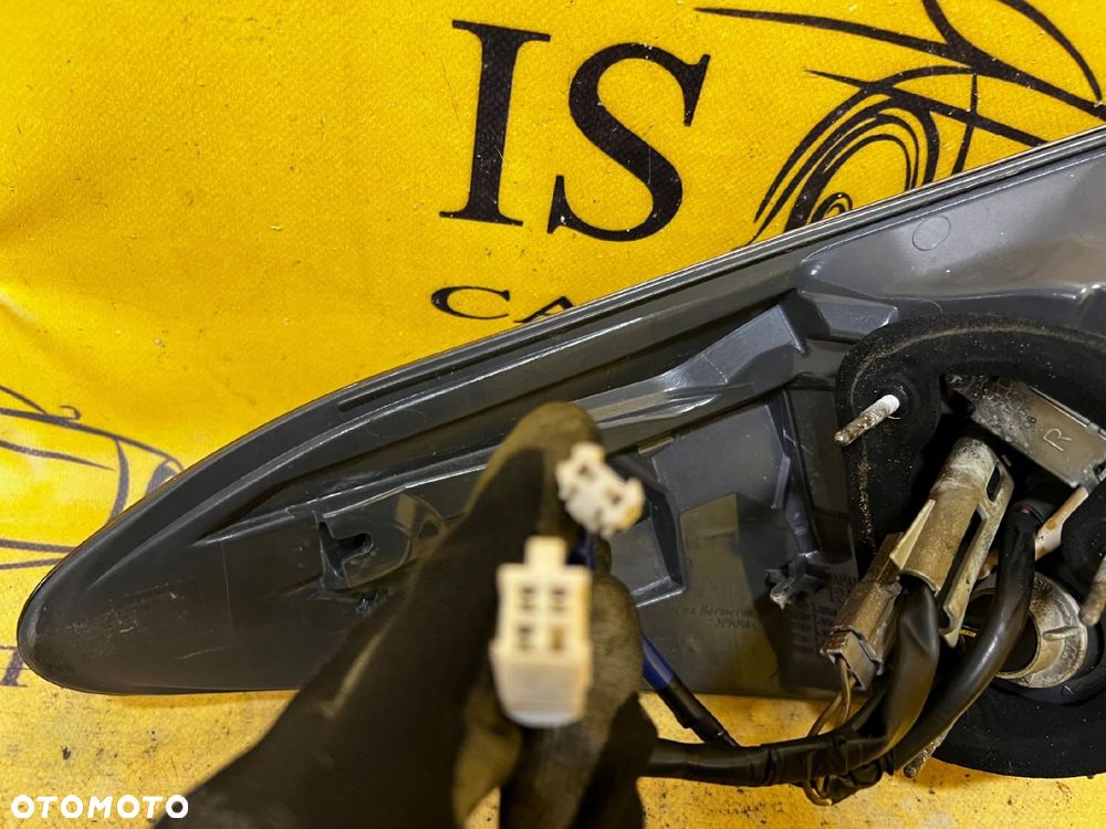 LAMPA TYLNA TYŁ PRAWA W BŁOTNIK LEXUS RX 450H ORYGINAŁ - 8