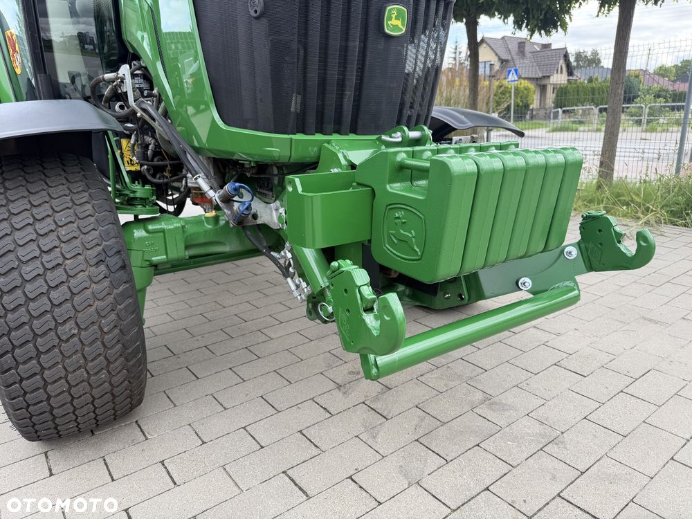 John Deere 4066R - 16