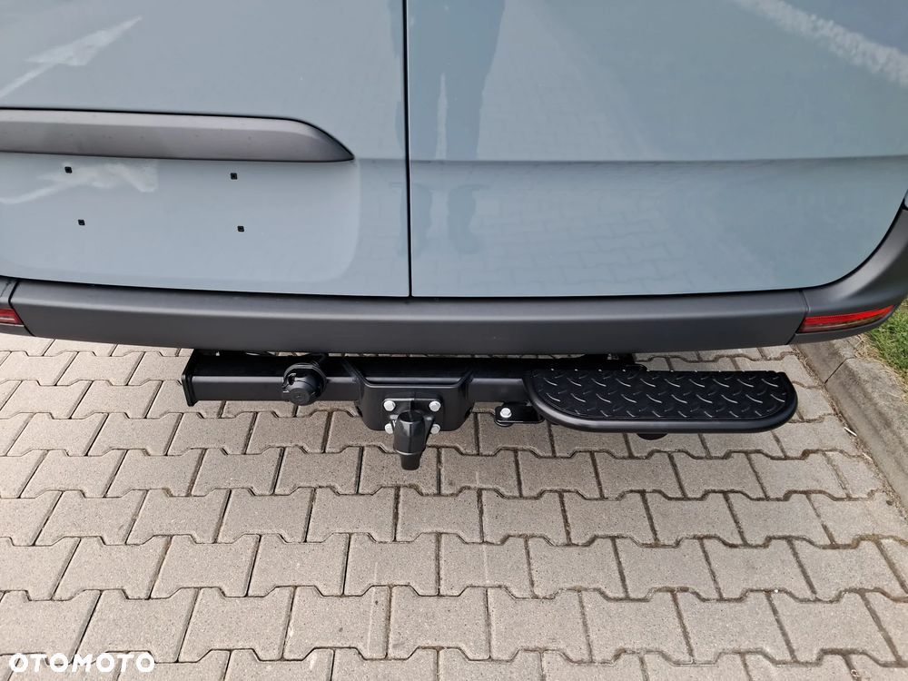 Mercedes-Benz Sprinter 317 CDI Furgon PRO długi 4325 mm L3H2 - 15