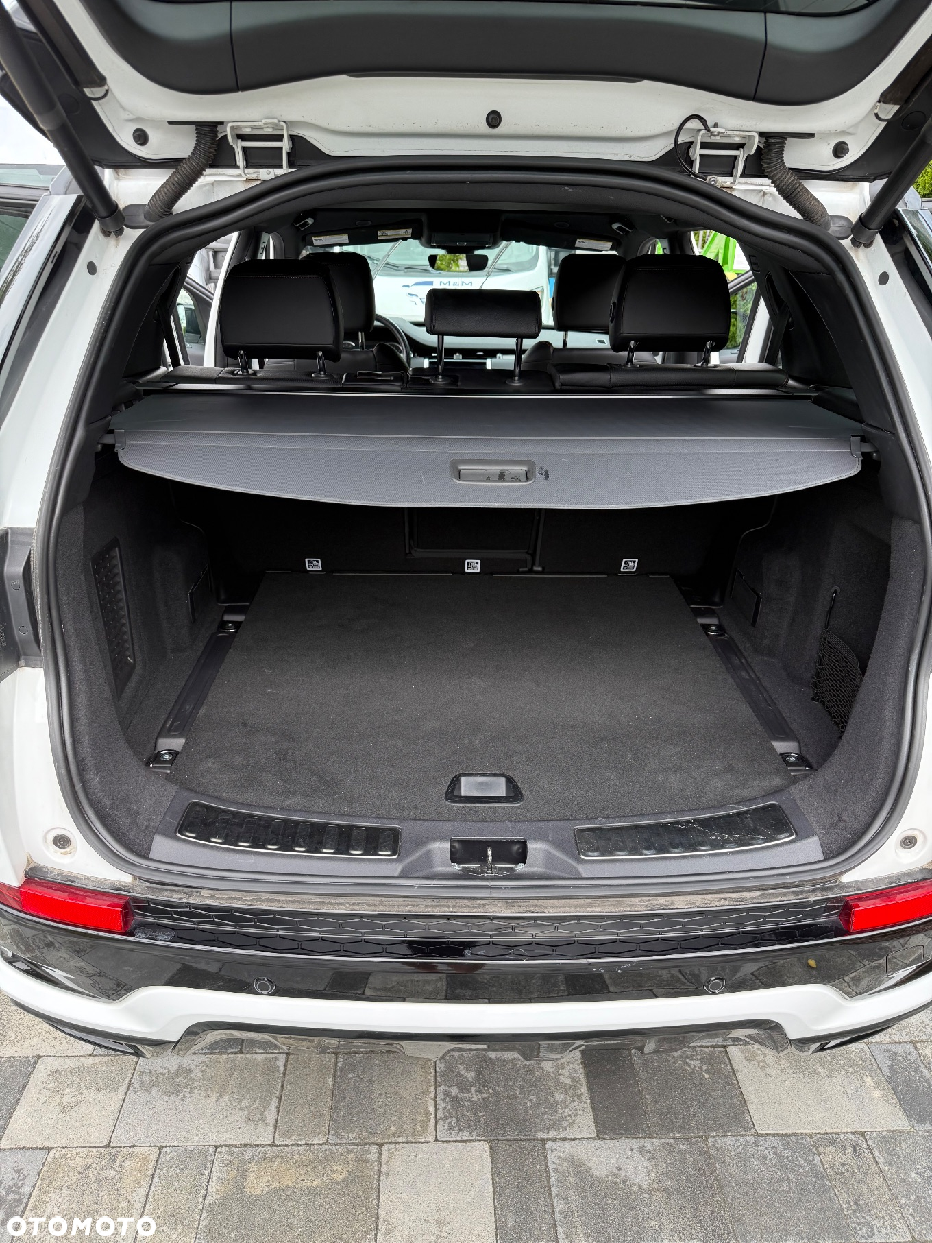 Land Rover Discovery Sport P250 R-Dynamic - 18