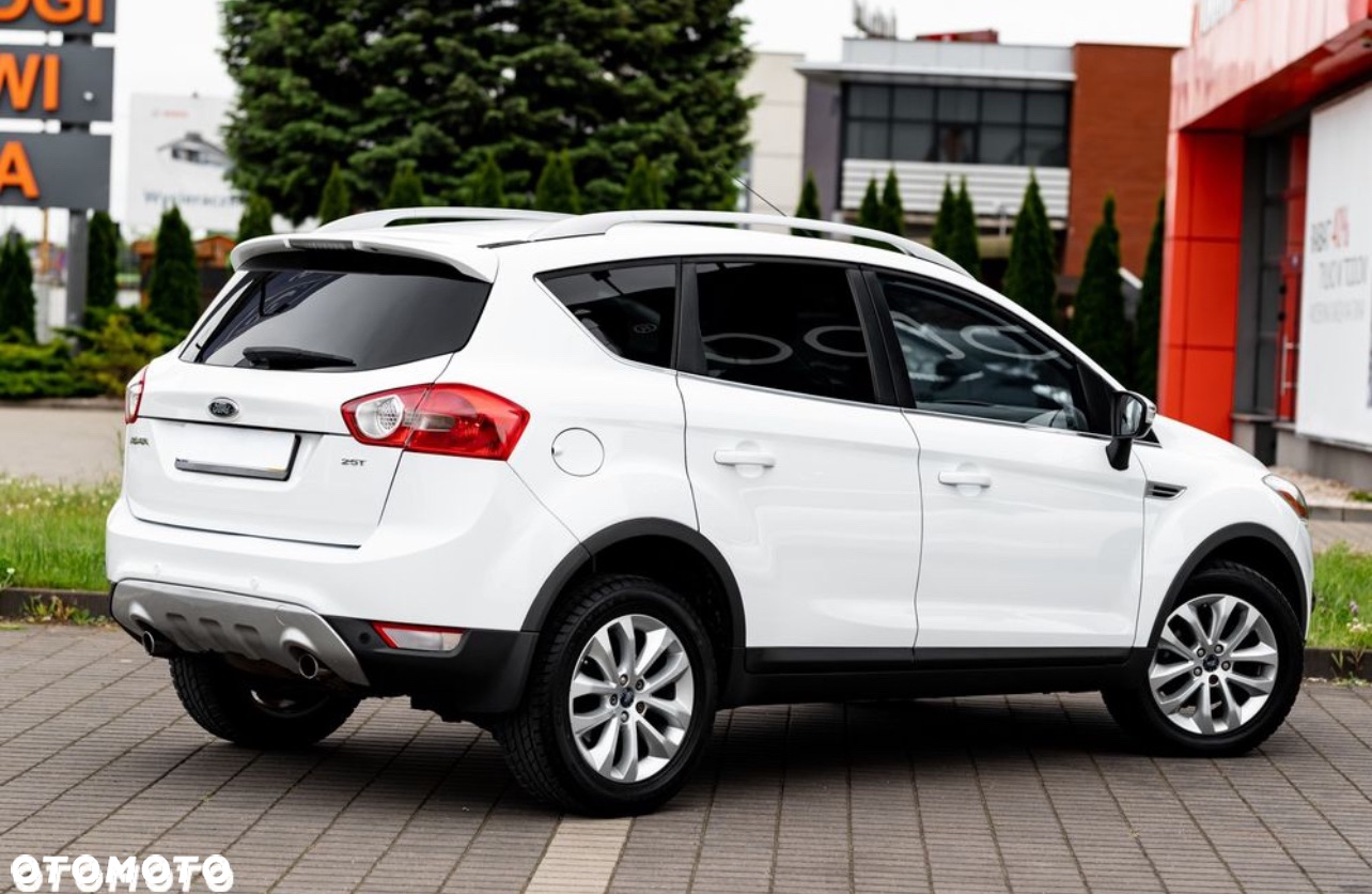 Ford Kuga 2.5 4x4 Titanium - 11