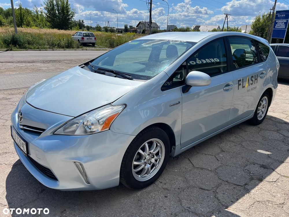 Toyota Prius+ - 1