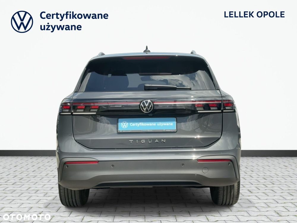 Volkswagen Tiguan - 8