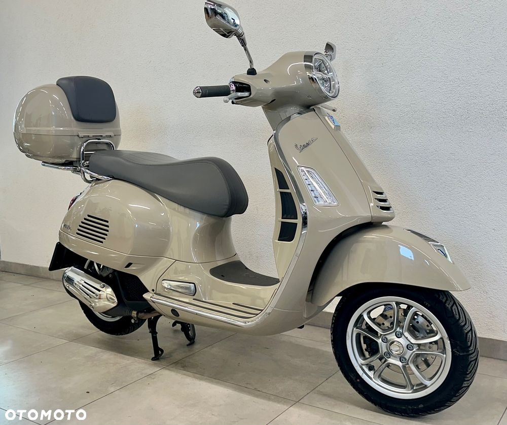 Vespa GTS - 5