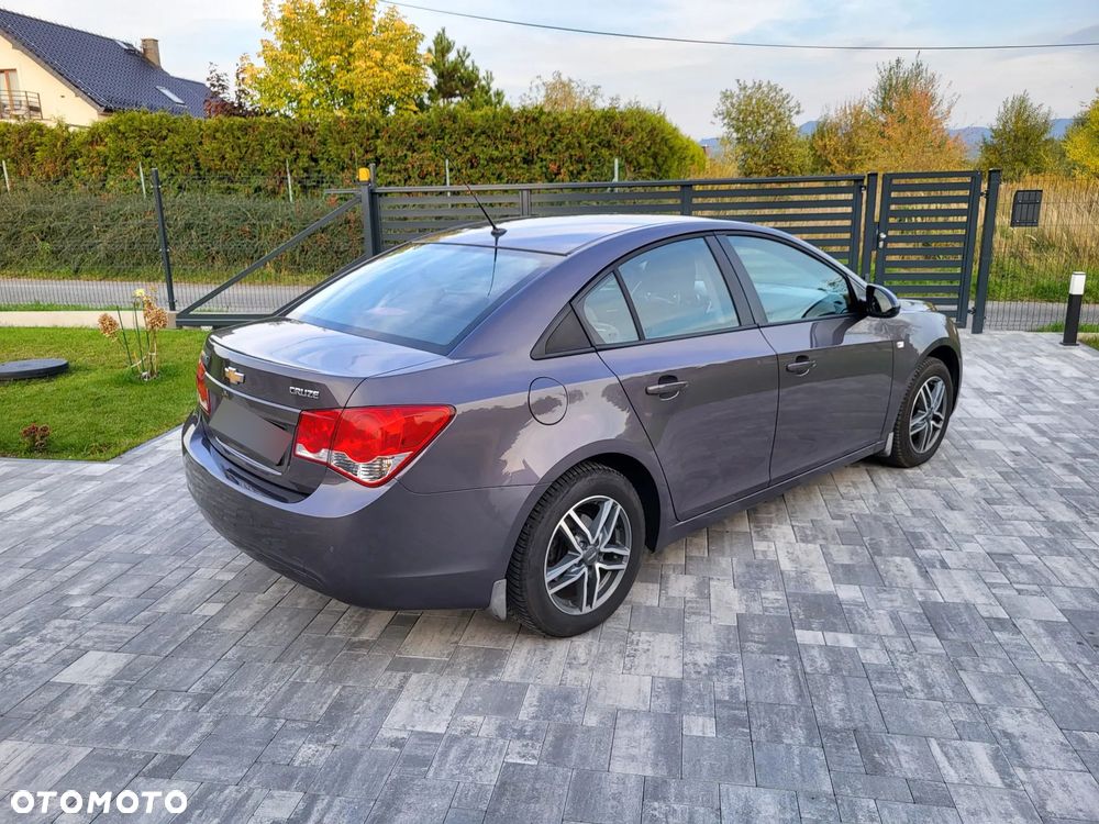 Chevrolet Cruze - 6