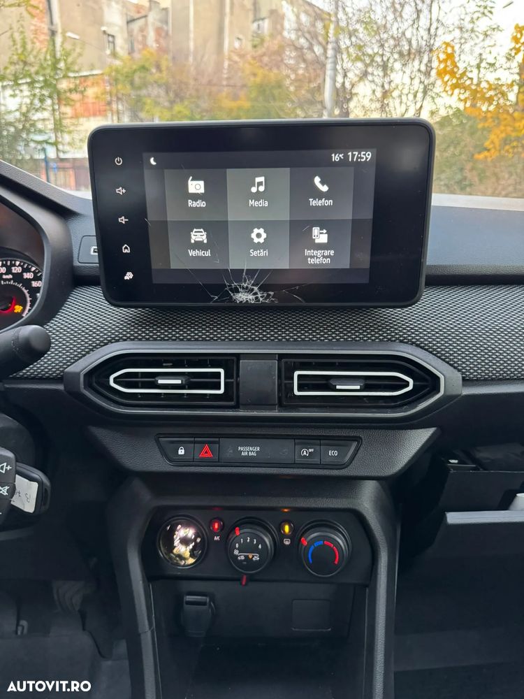 Dacia Logan TCe 90 MT6 Expression - 14