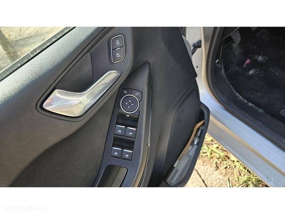 Ford Fiesta - 17
