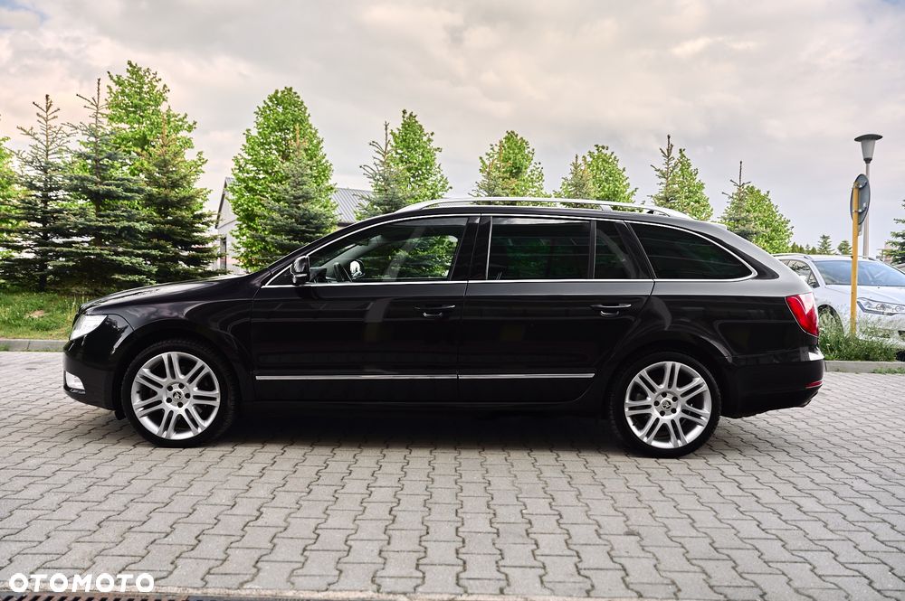 Skoda Superb 2.0 TDI DSG Exclusive - 8