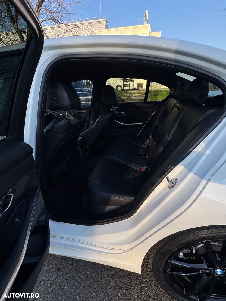 BMW Seria 3 320d xDrive AT M Sport - 7