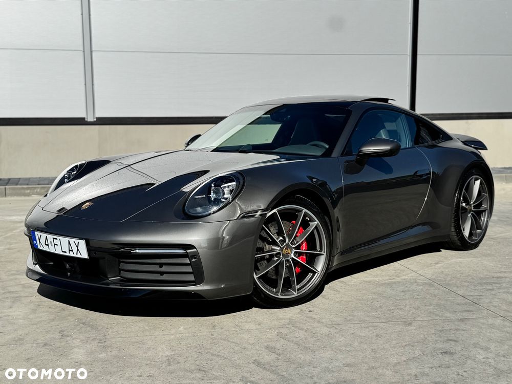 Porsche 911 Carrera 4S - 1
