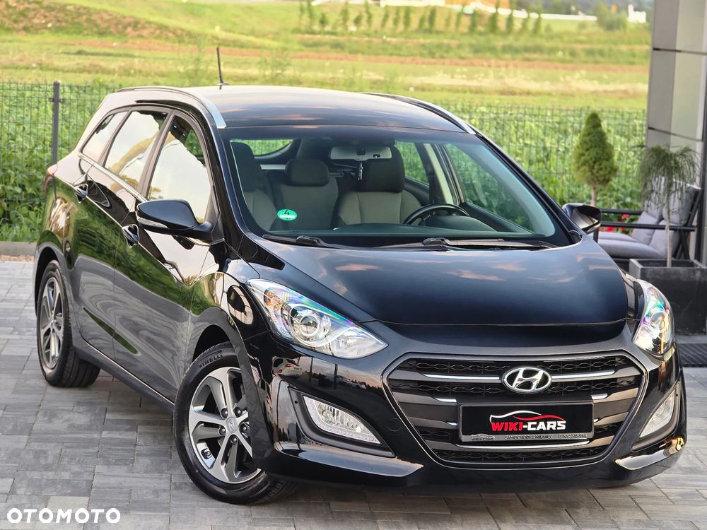 Hyundai i30 Kombi 1.6 GDi DCT Premium - 8