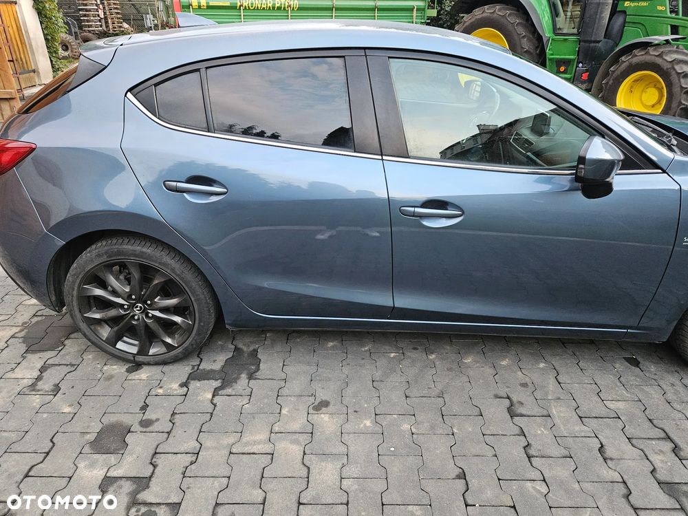 Mazda 3 1.5 D Skyenergy - 11